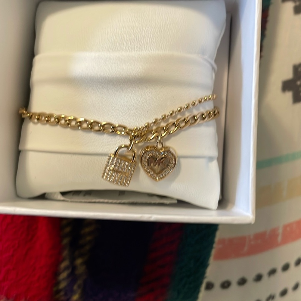 Gold and diamonds all one size